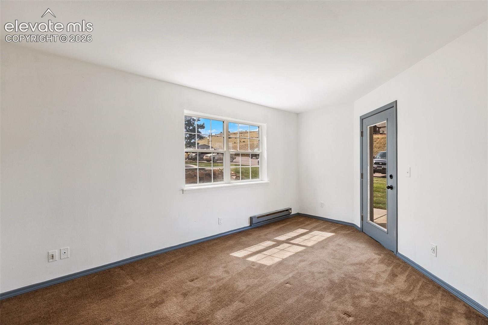 Listing photo 10 for 120 WHALEN Avenue 25 BLDG 1