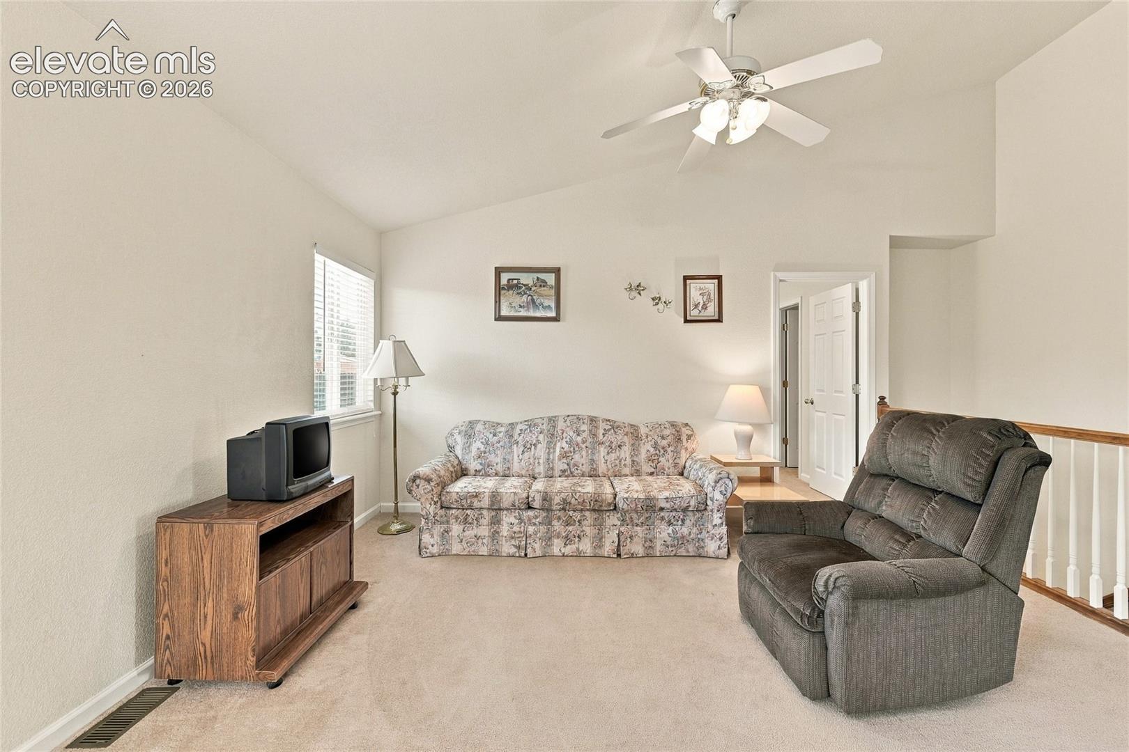 Listing photo 16 for 7538 Sailwind Drive