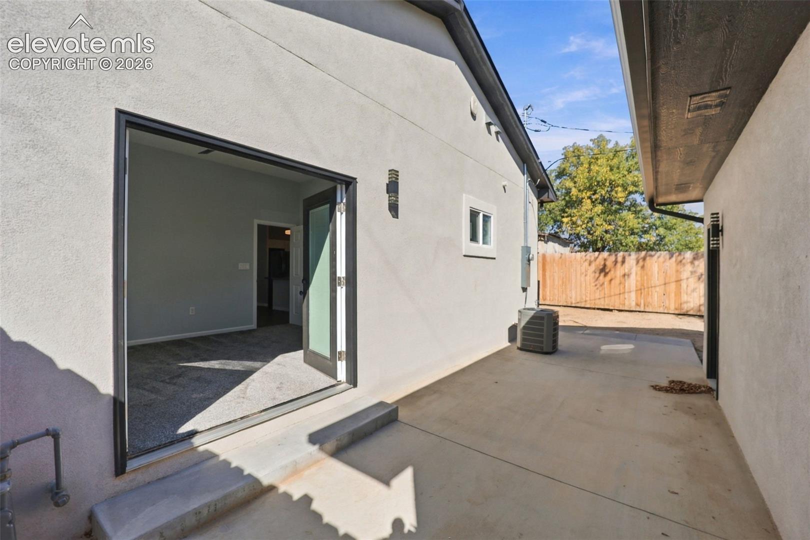 Listing photo 20 for 2200 Lewis Avenue