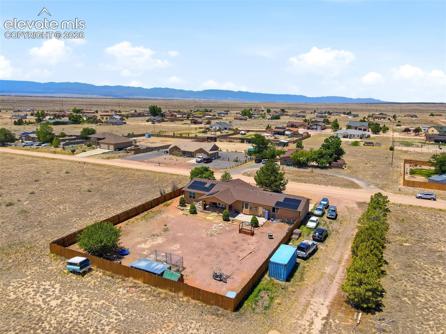 Listing photo 46 for 1286 N Ladonia Drive