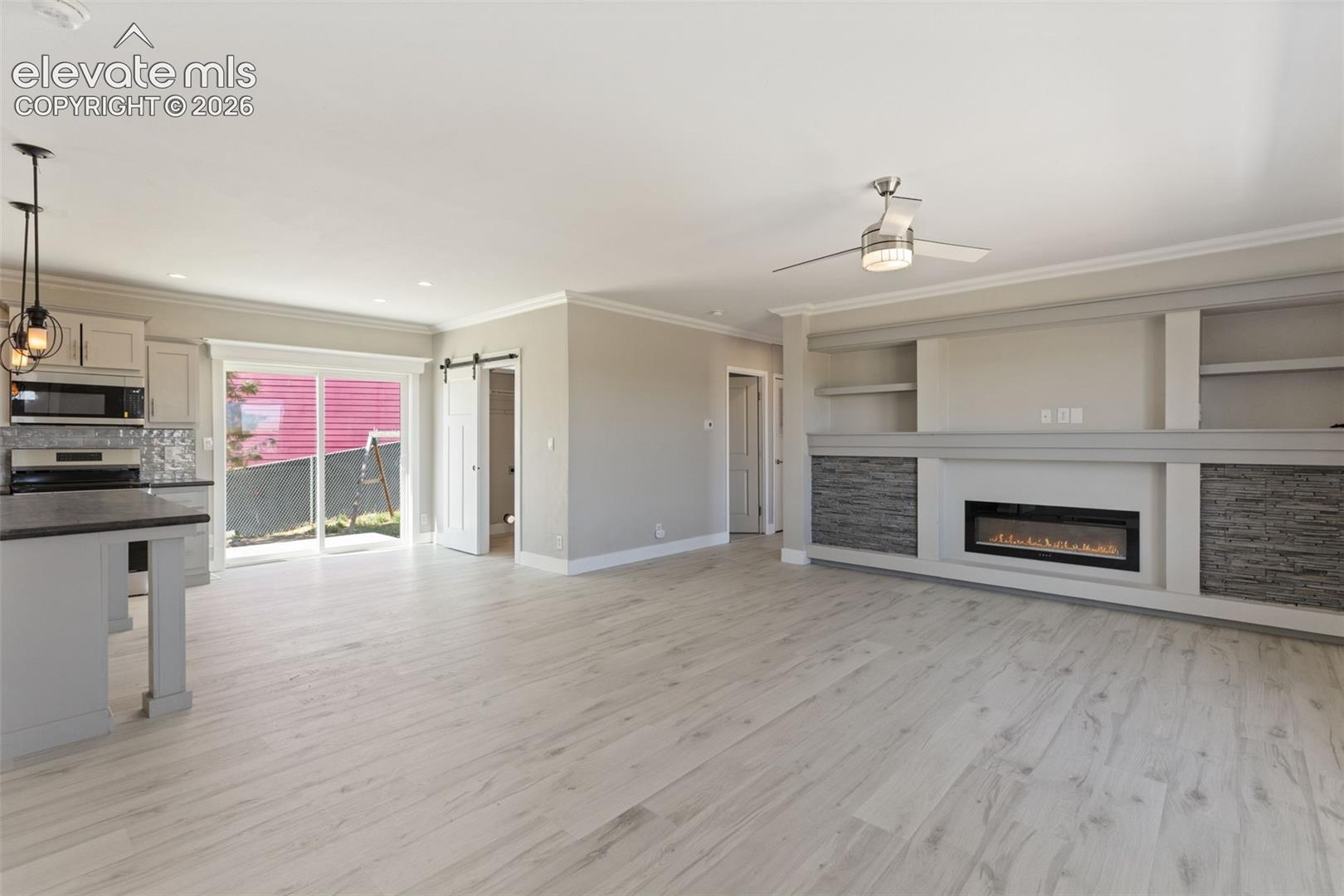 Listing photo 3 for 23767 Redtail Drive