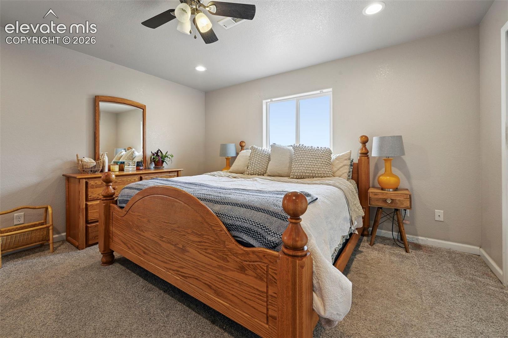 Listing photo 13 for 4966 Beckwith Drive