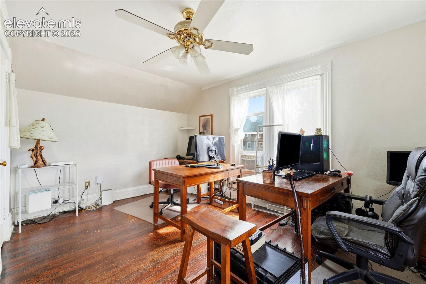 Listing photo 19 for 842 E Platte Avenue