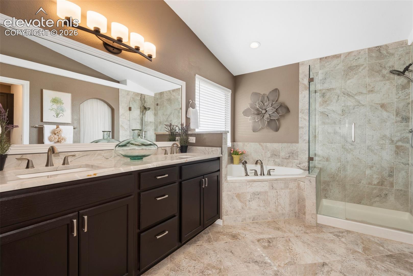 Listing photo 20 for 11803 Shadow Creek Court