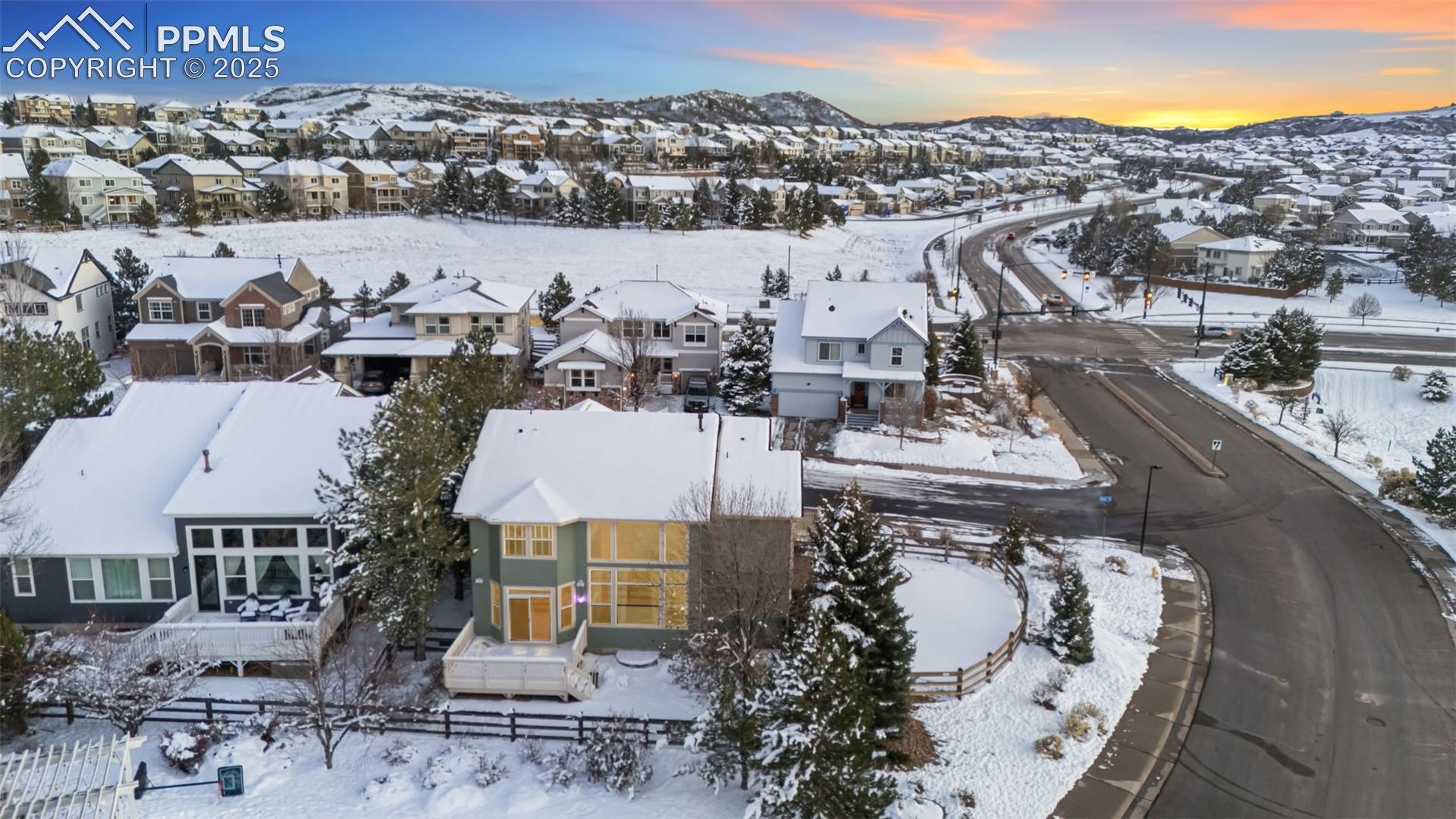 Listing photo 3 for 3465 Fantasy Place