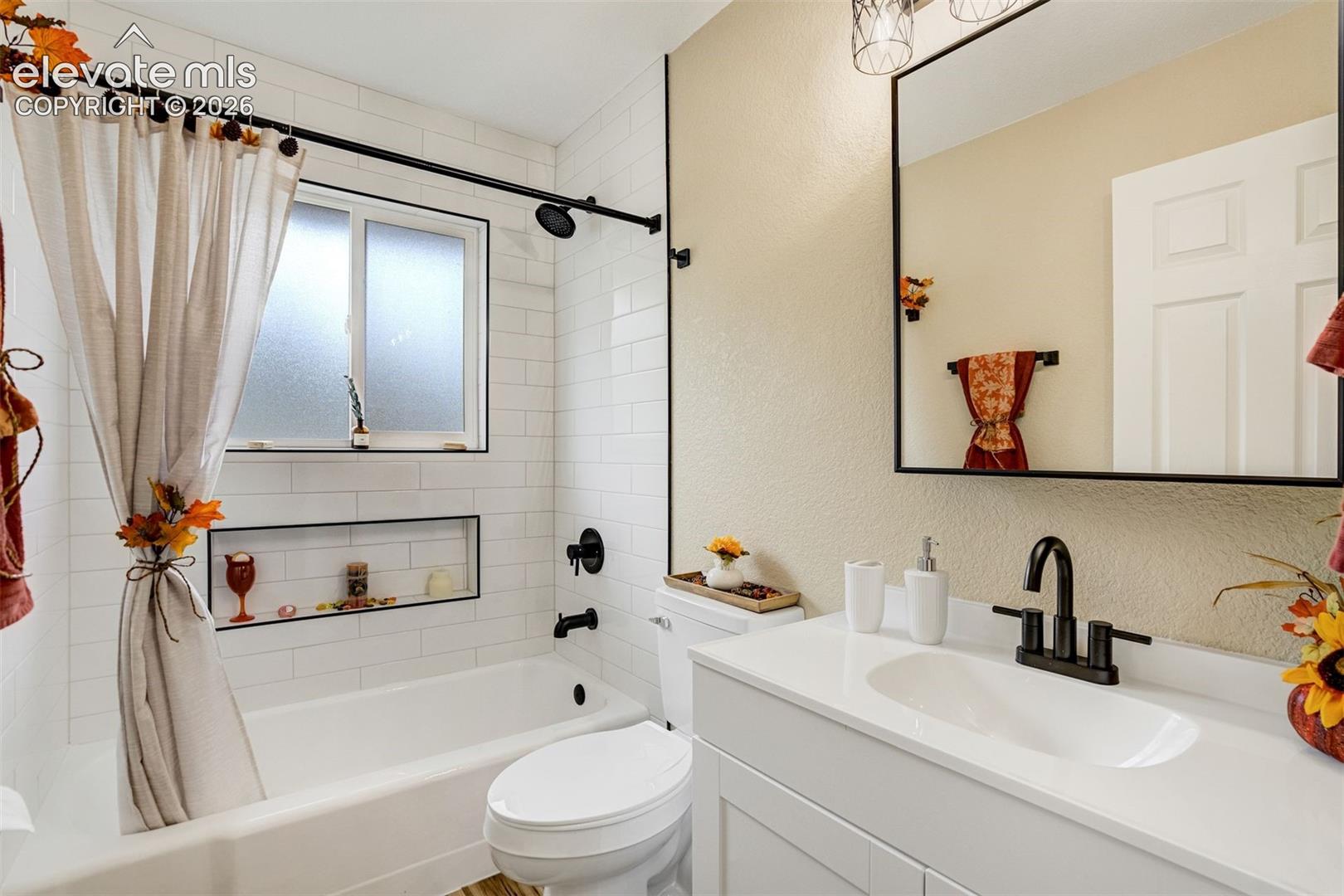 Listing photo 26 for 1730 Auburn Drive