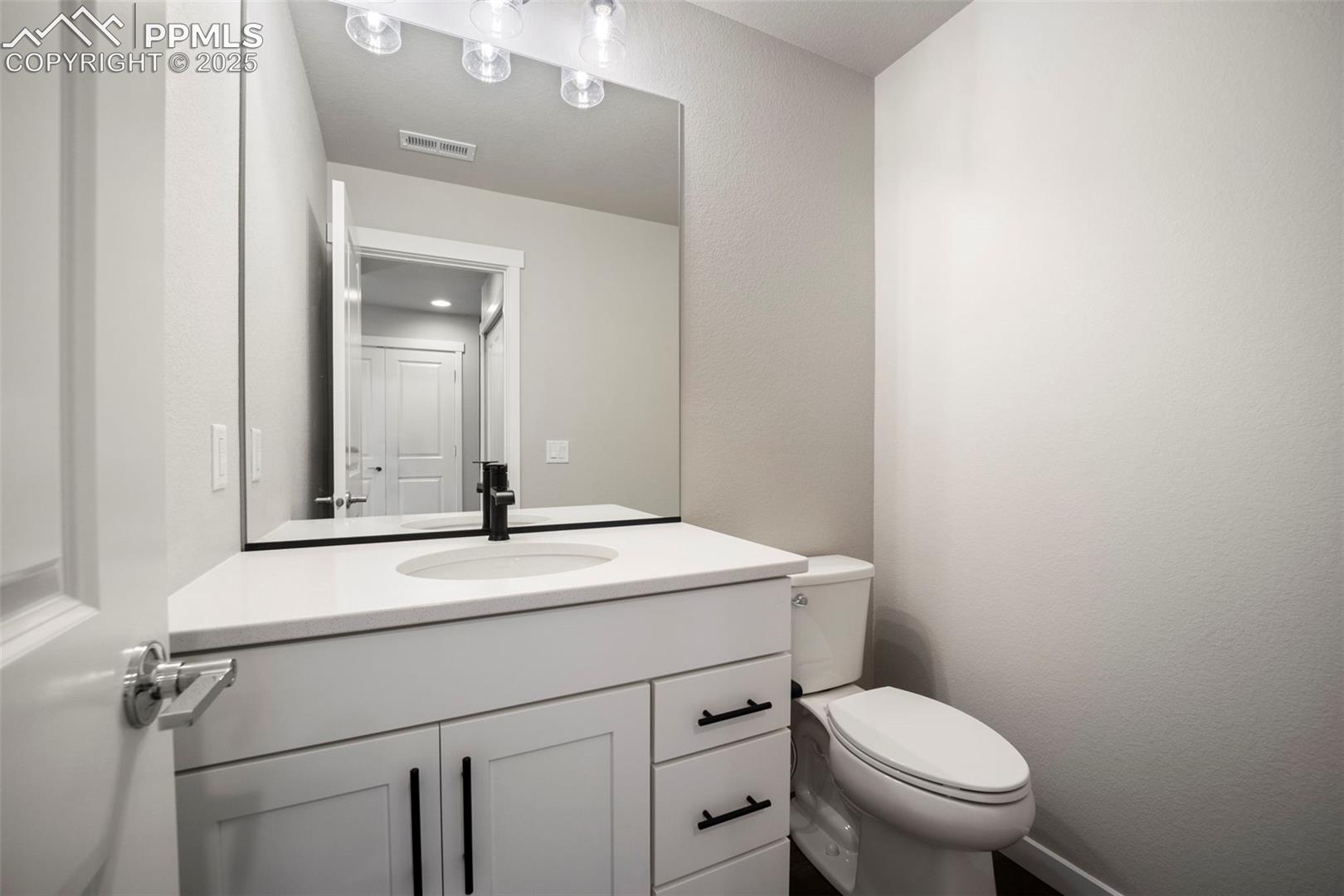 9258 Kurie Mine Lane, photo 15