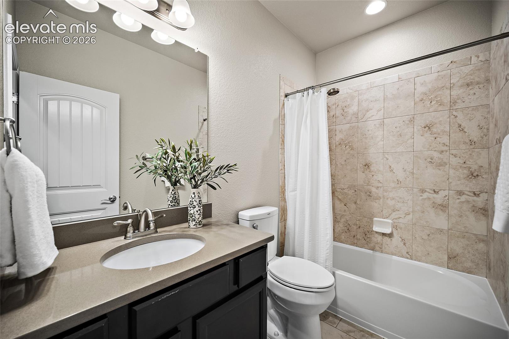 Listing photo 11 for 10803 Checo Way