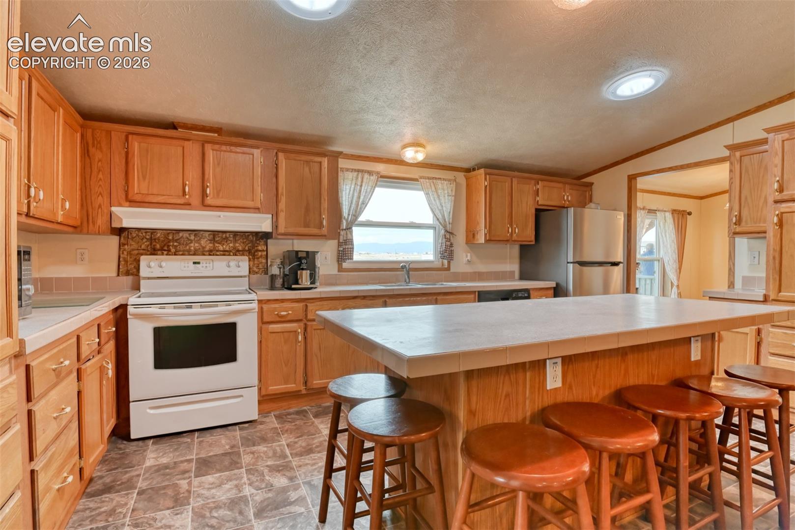 Listing photo 28 for 9672 Avenida Hermosa View