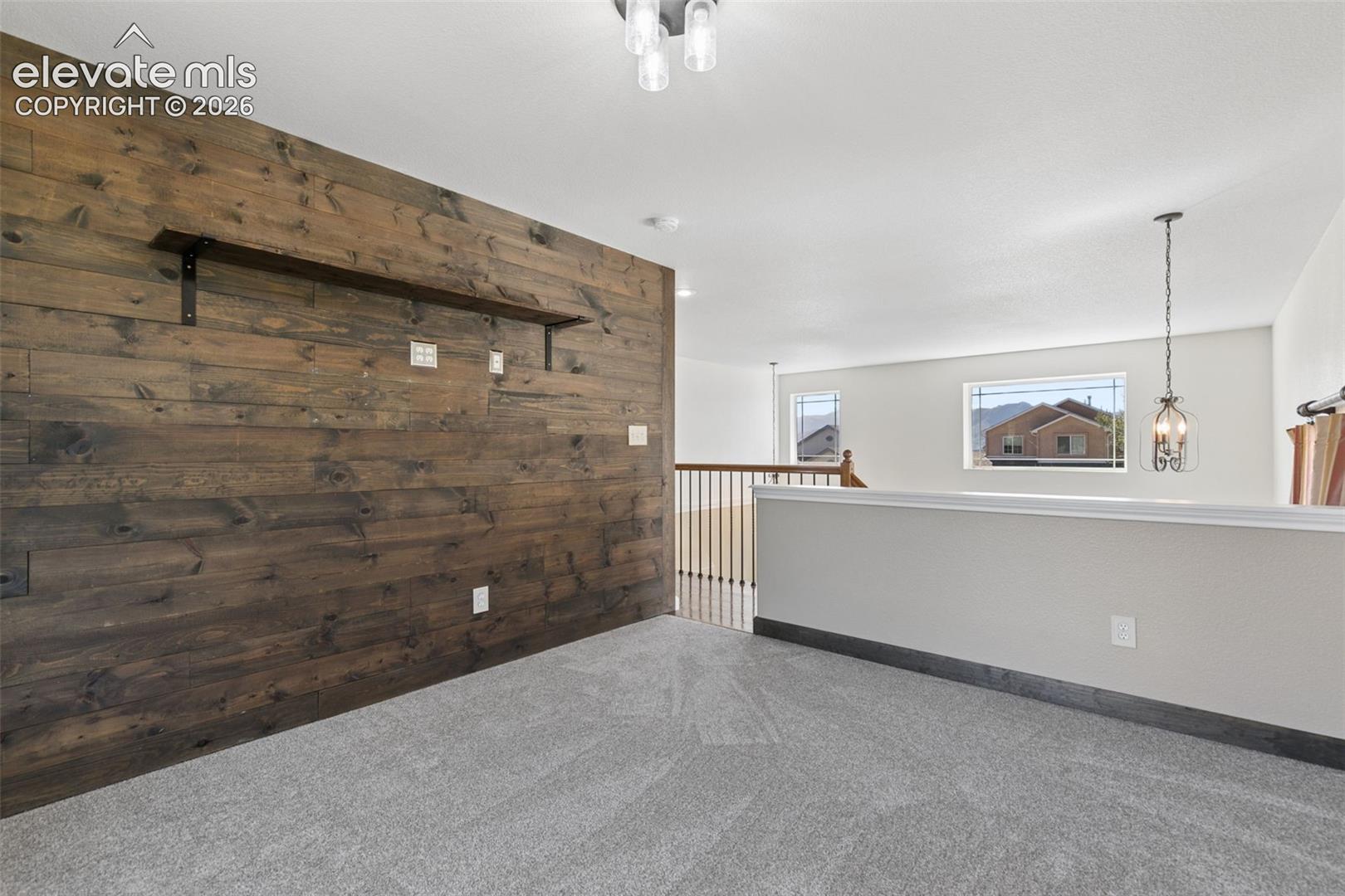 Listing photo 23 for 1622 Lookout Springs Drive