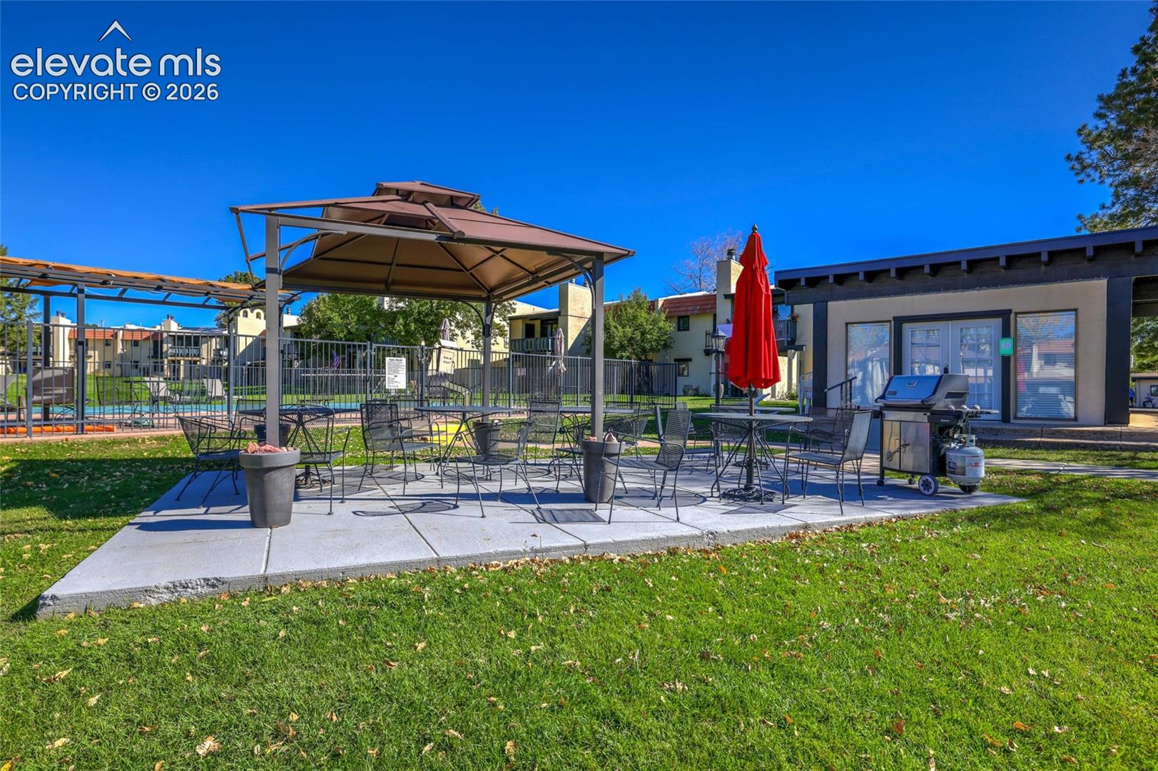 Listing photo 39 for 1062 Fontmore Road C