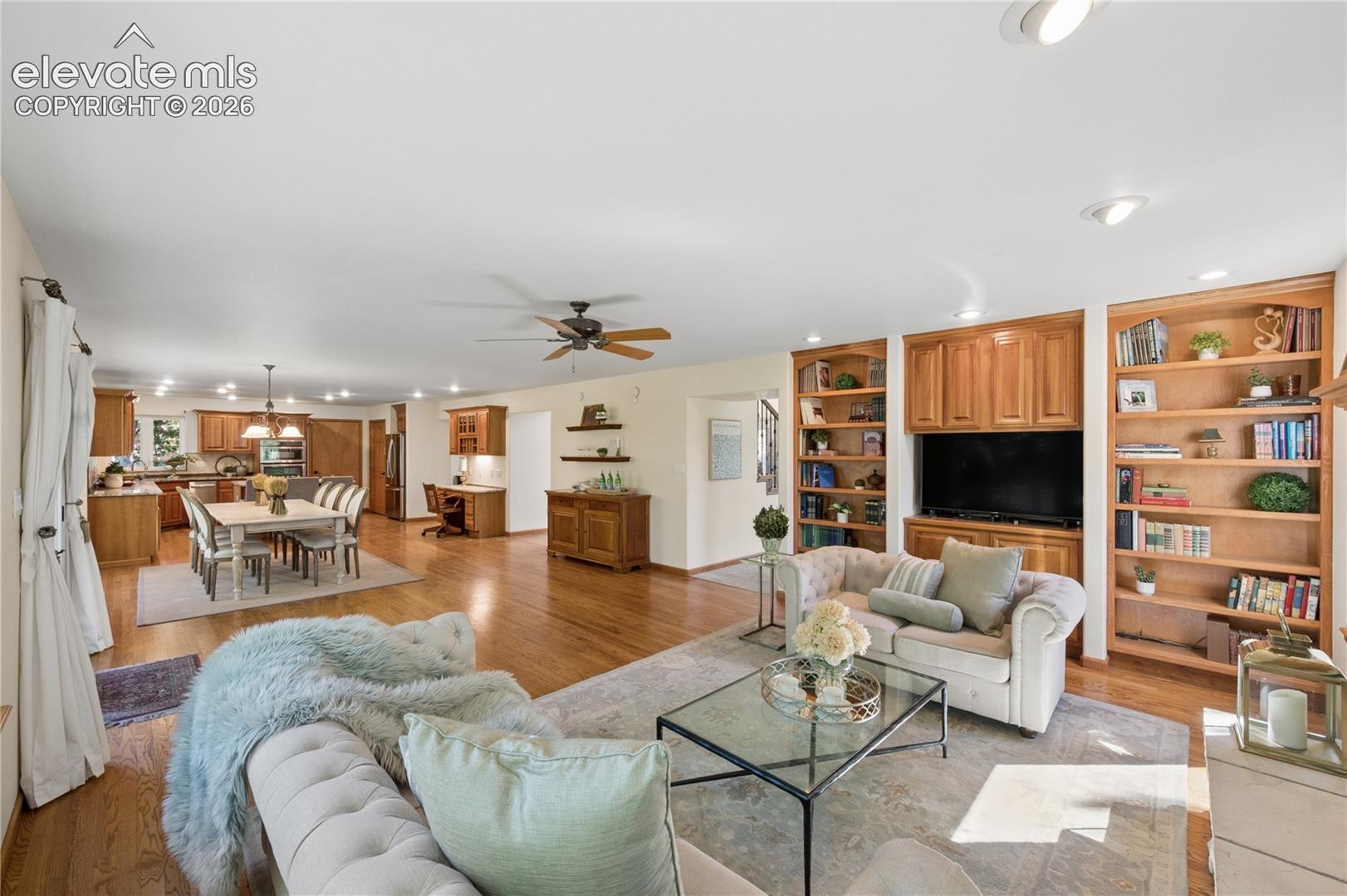 Listing photo 10 for 2285 Vanreen Drive