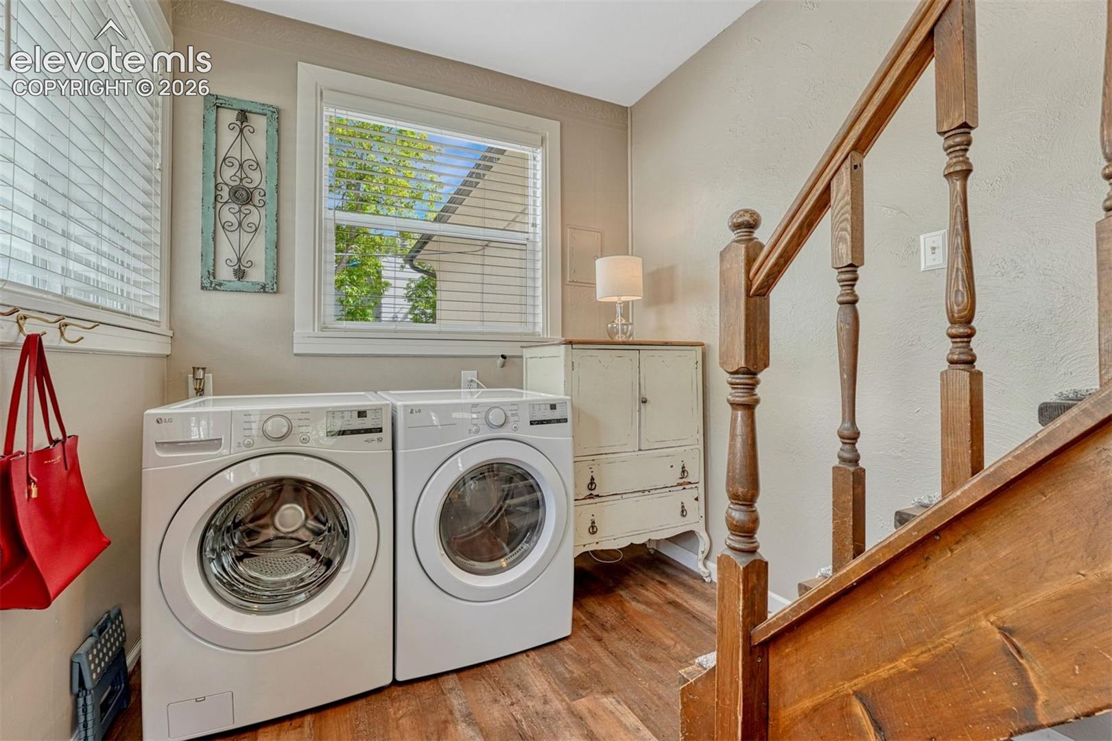 Listing photo 27 for 1900 E San Rafael Street