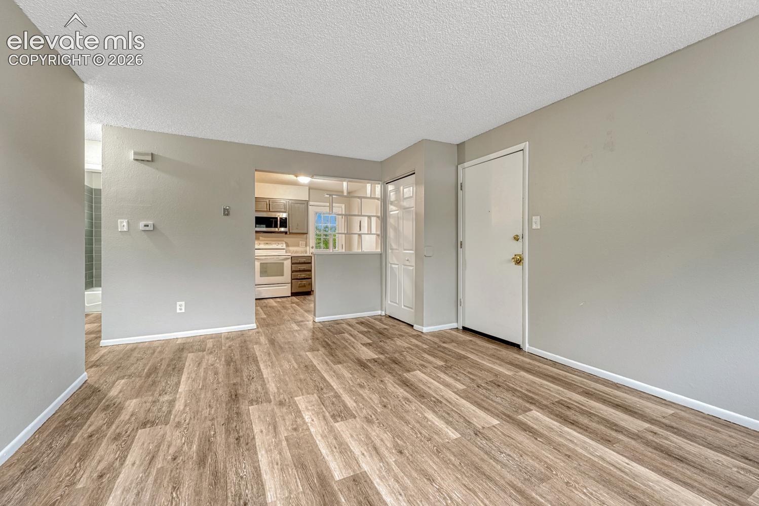 Listing photo 8 for 330 Vehr Drive