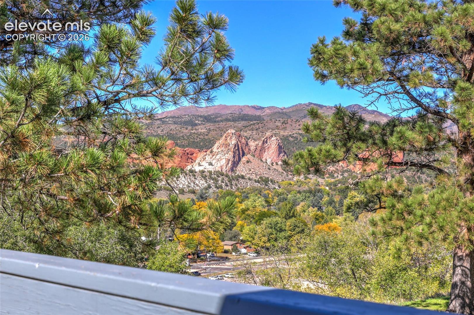 Listing photo 31 for 1062 Fontmore Road C