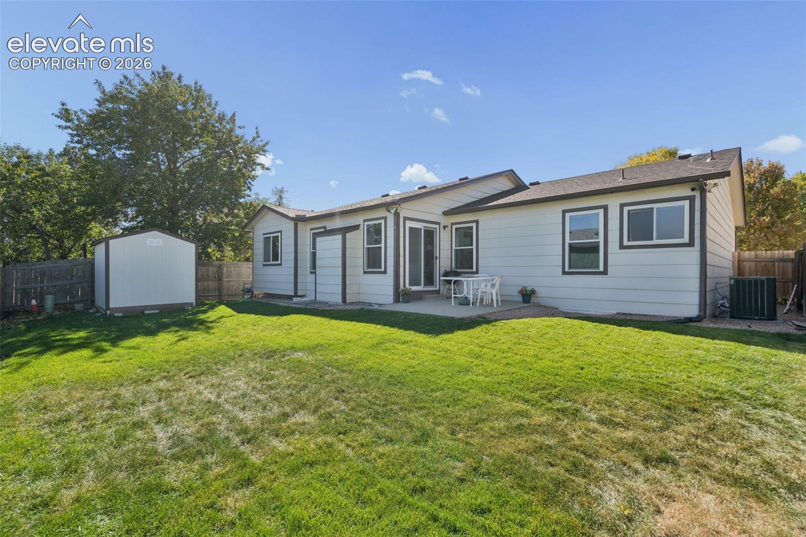 Listing photo 43 for 425 Fleming Street