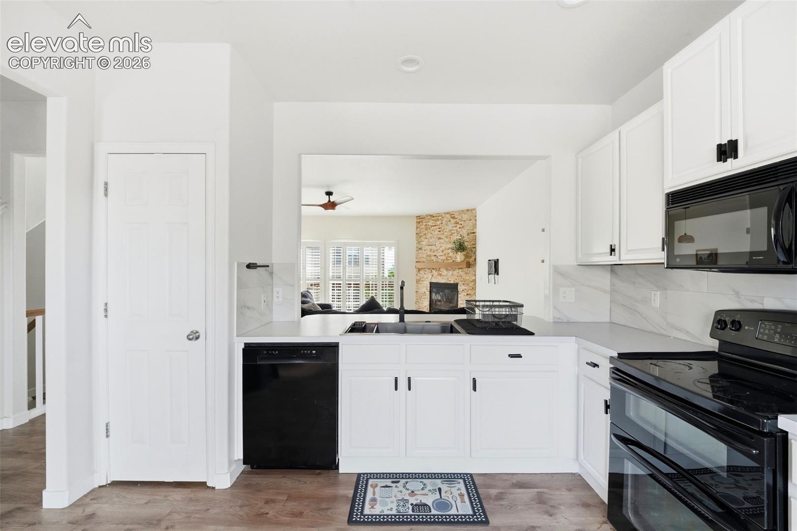 Listing photo 7 for 1167 Autumn Star Point