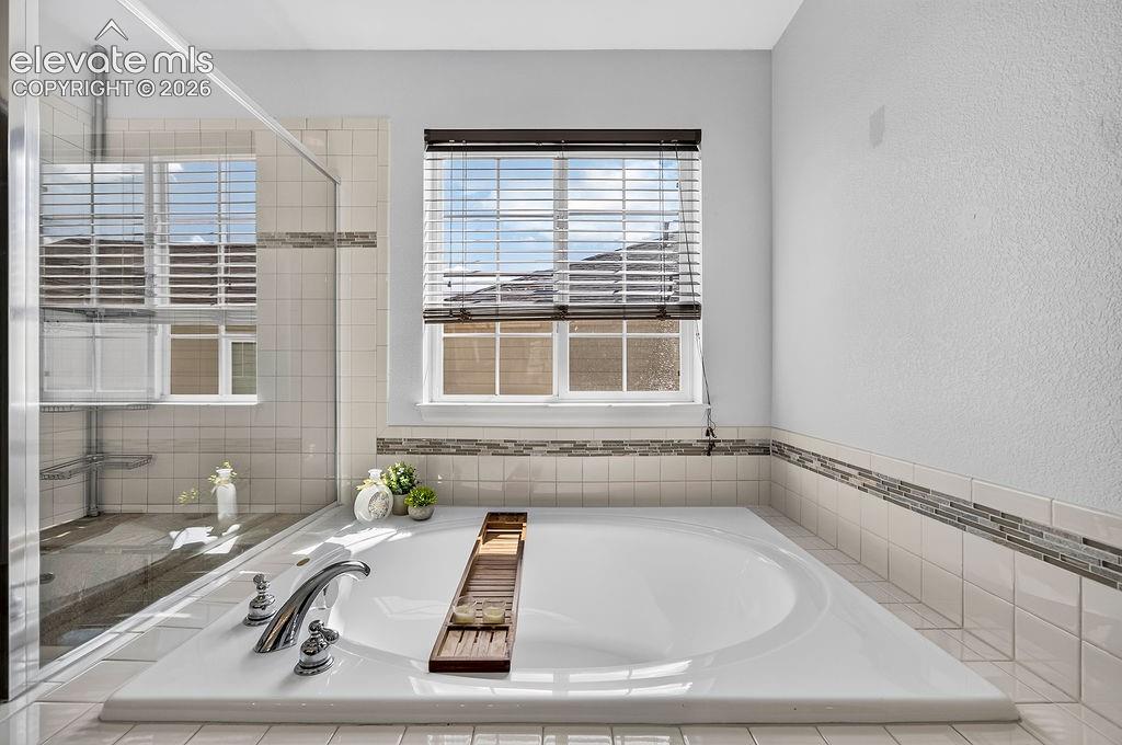 Listing photo 30 for 9725 Beryl Drive