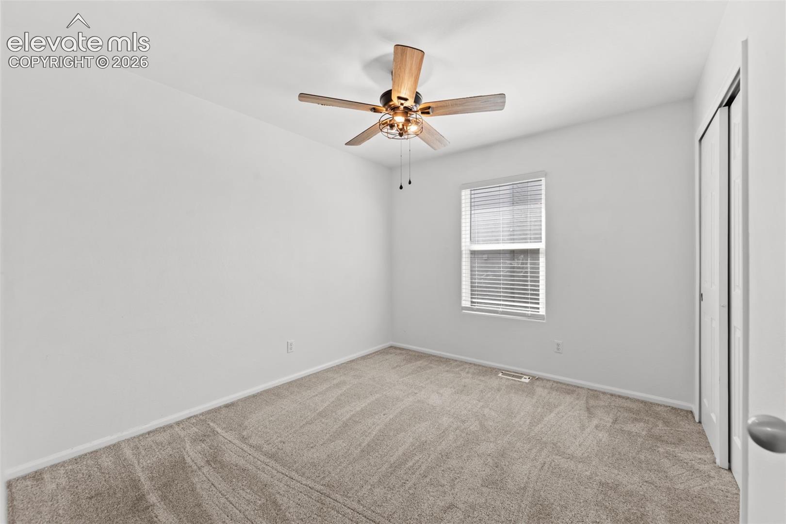 Listing photo 13 for 11095 Falling Star Road
