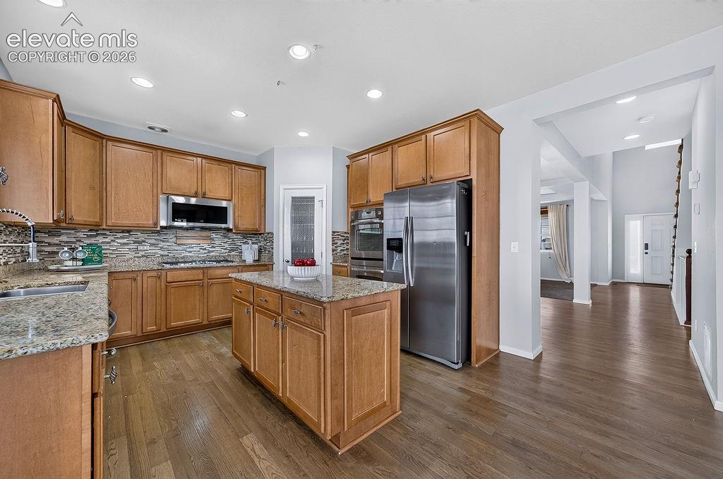 Listing photo 17 for 9725 Beryl Drive