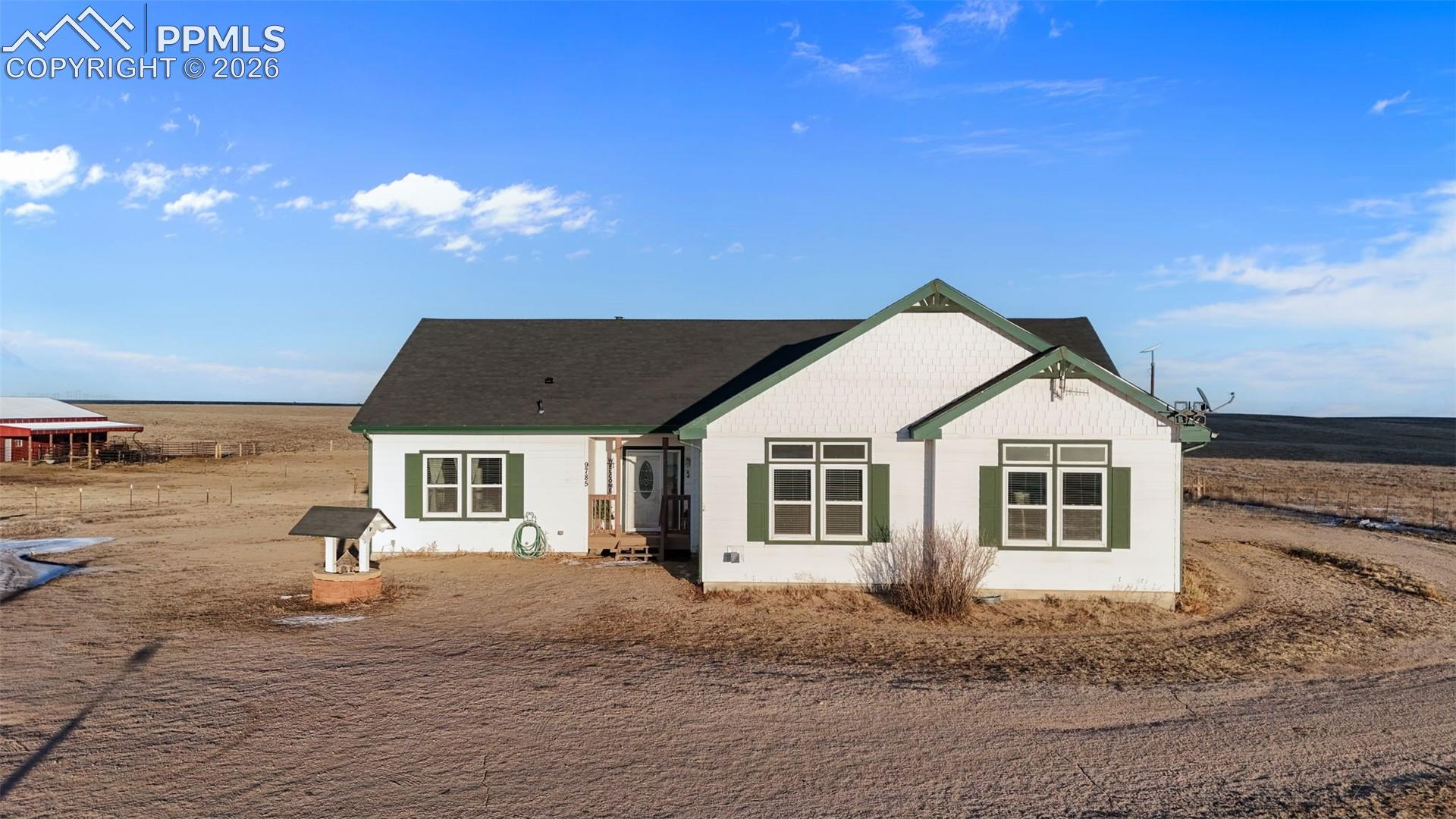 Listing photo 2 for 9785 N Rush Road
