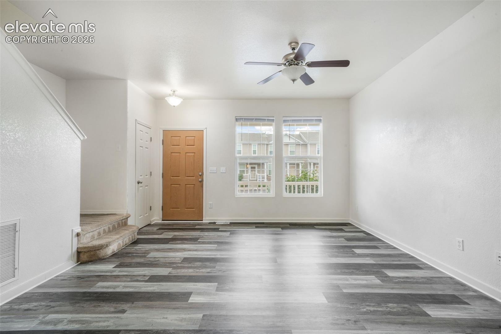 Listing photo 9 for 10513 Wells Point