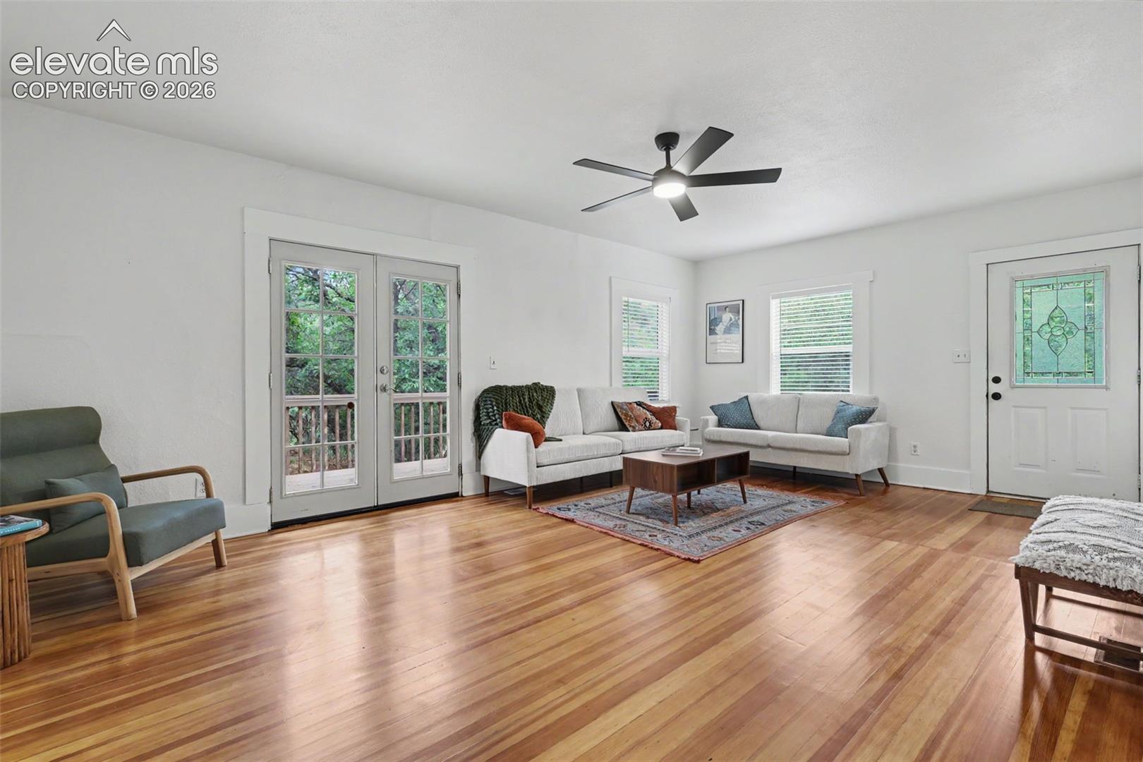 Listing photo 5 for 407 Washington Avenue