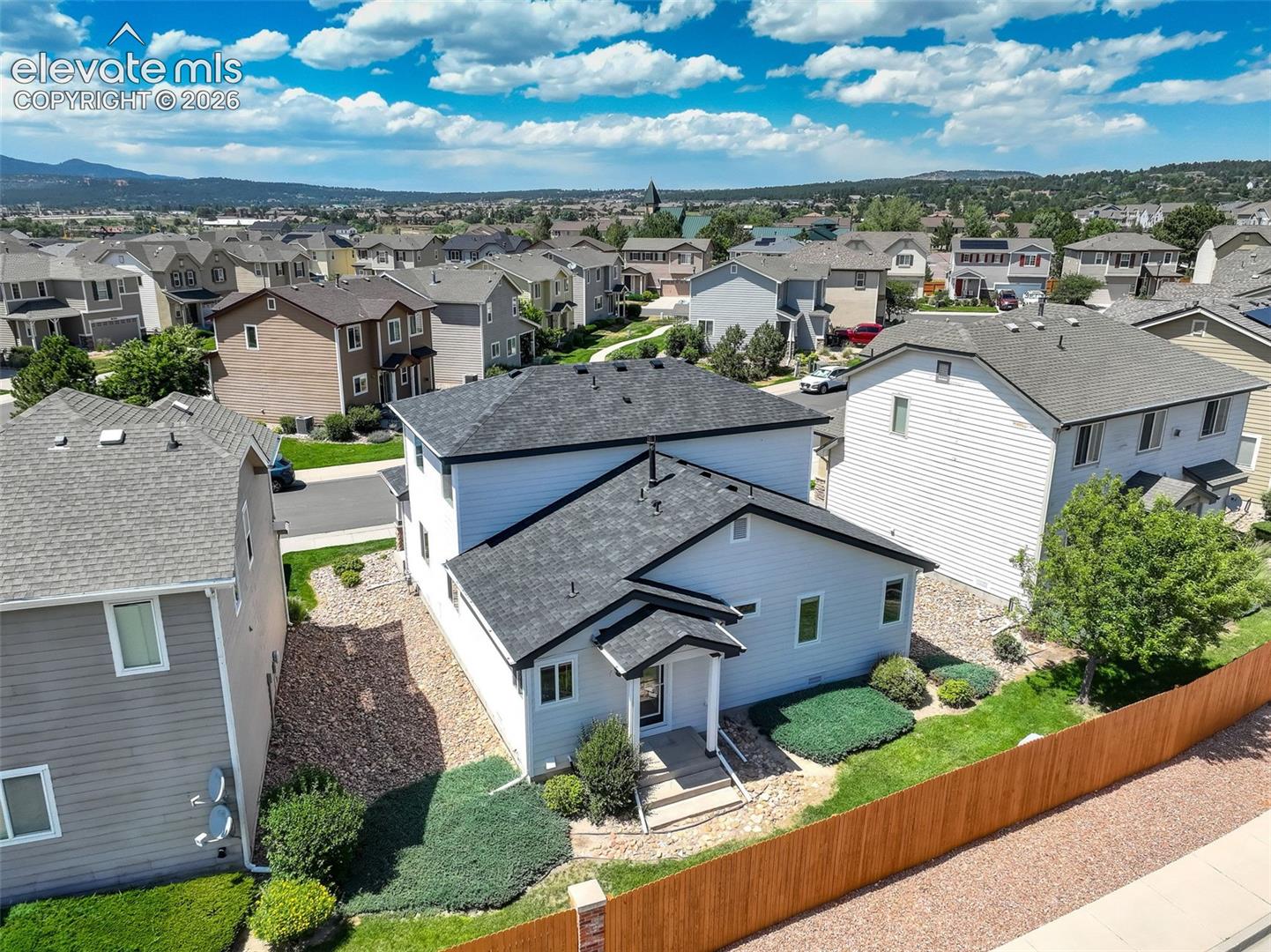 Listing photo 8 for 1363 Yellow Granite Way