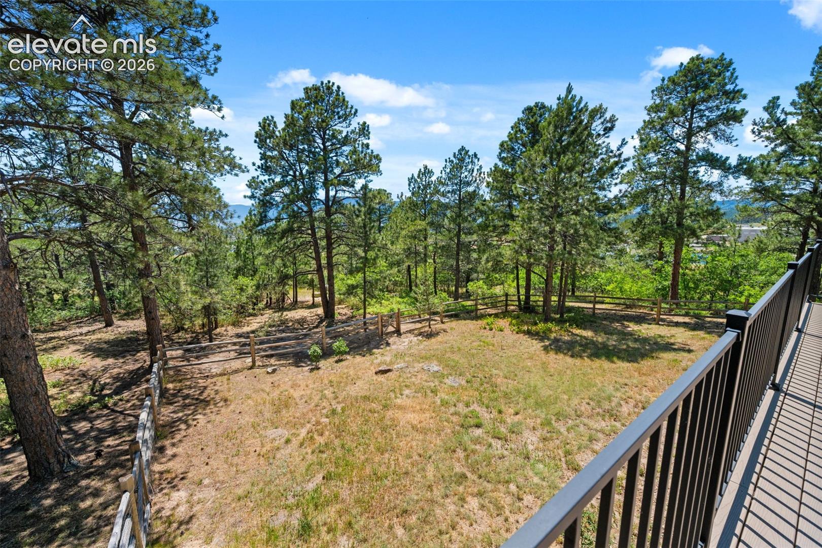 Listing photo 42 for 1675 Oakwood Drive