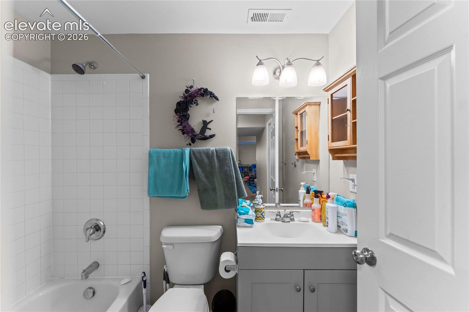 Listing photo 32 for 885 Candlestar Loop