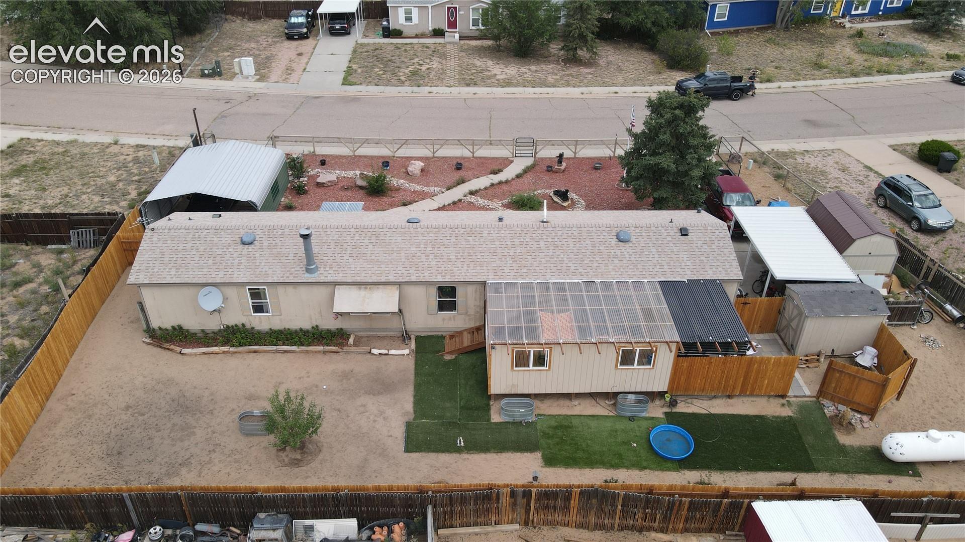 Listing photo 20 for 23735 Fleet Street