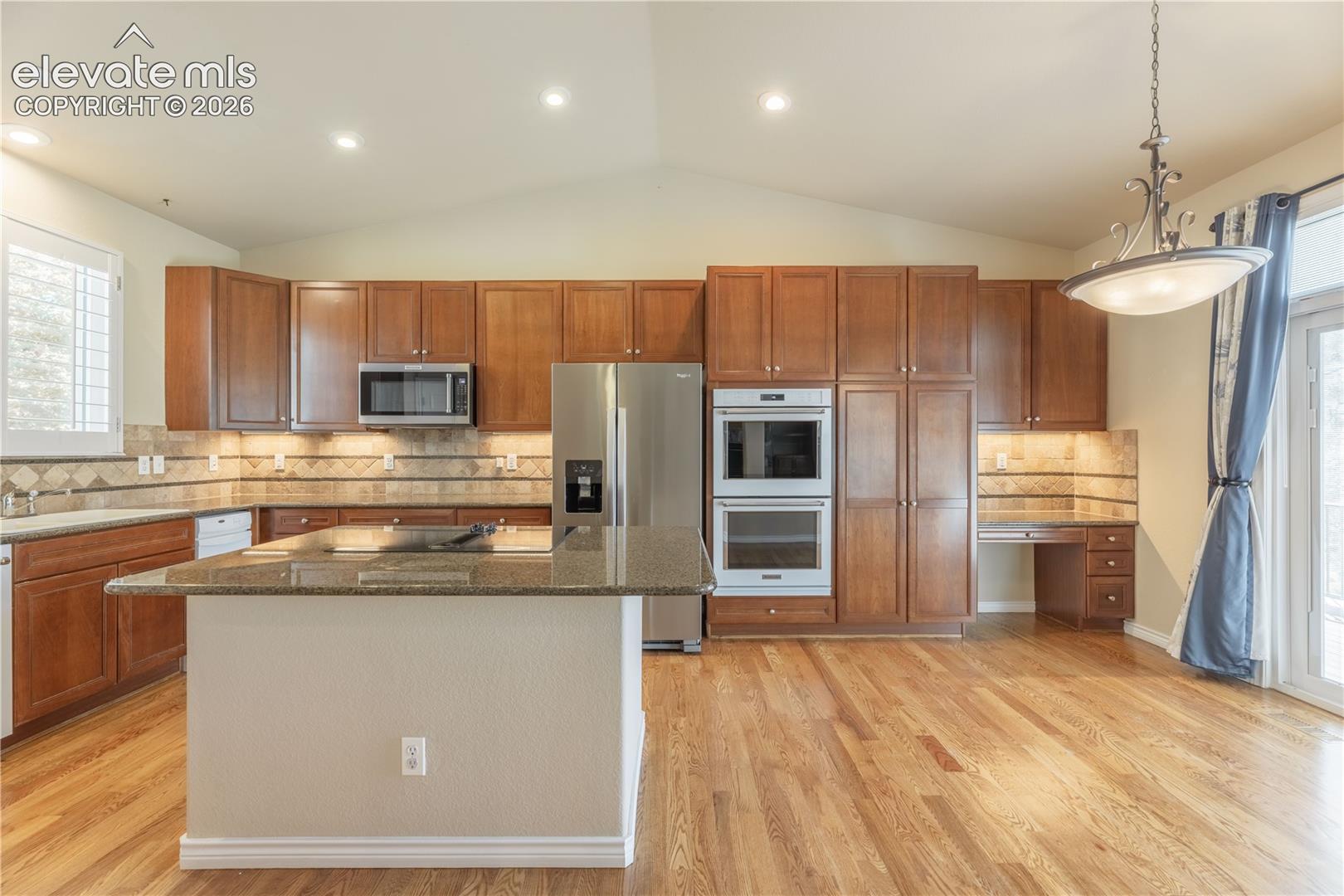 Listing photo 10 for 5011 Vermillion Court