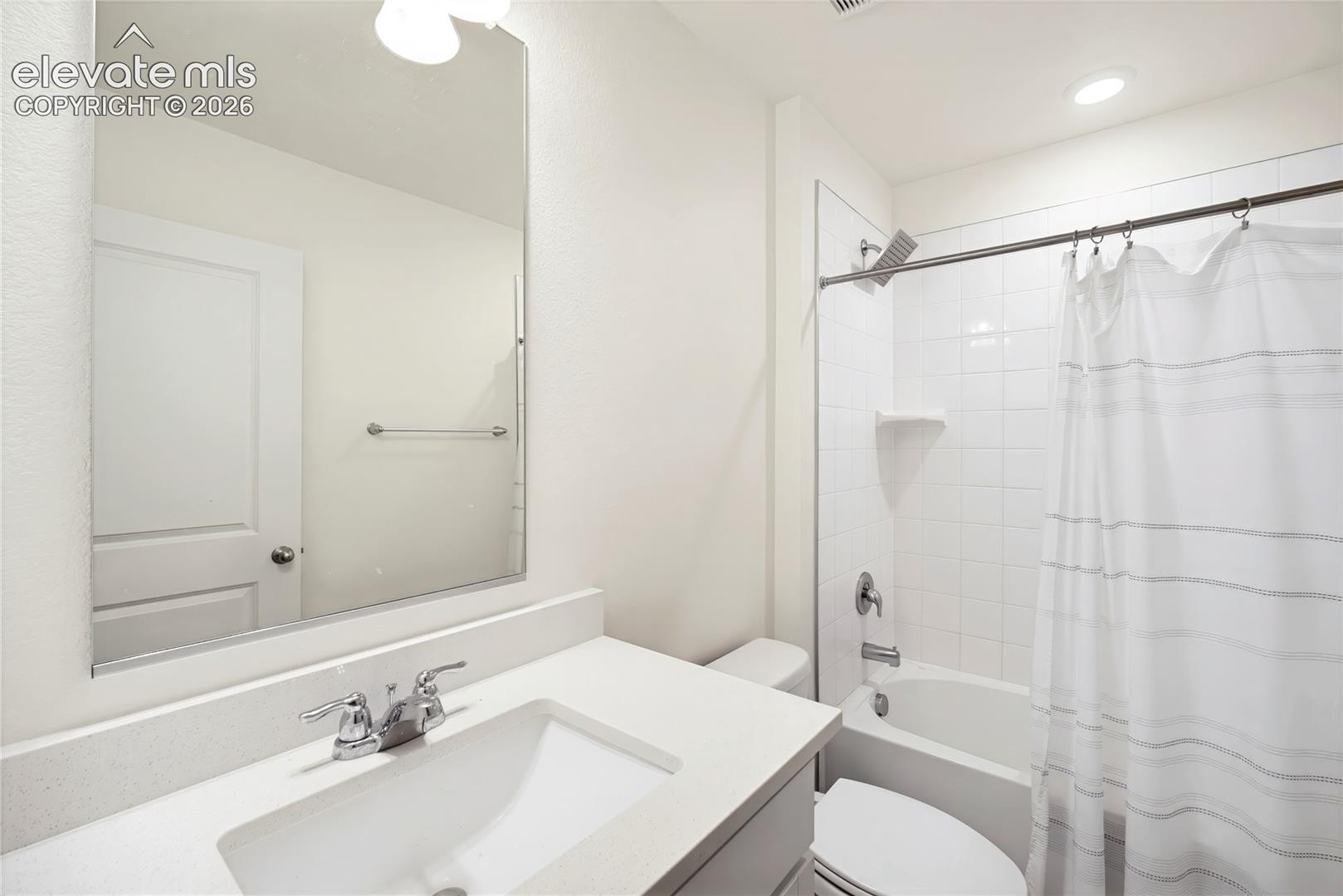 Listing photo 34 for 2233 Still Meadows Court