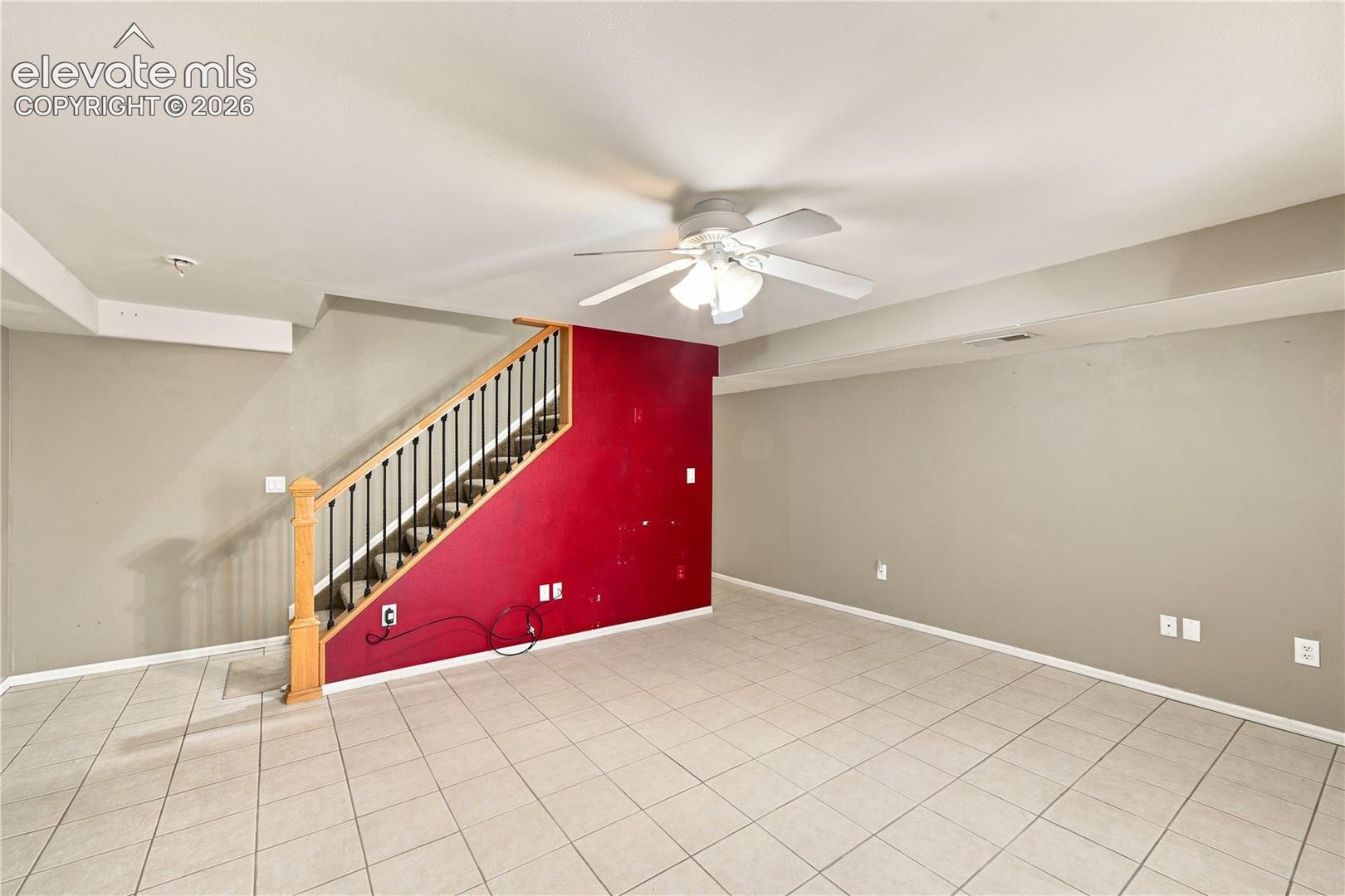 Listing photo 23 for 635 E Inca Court