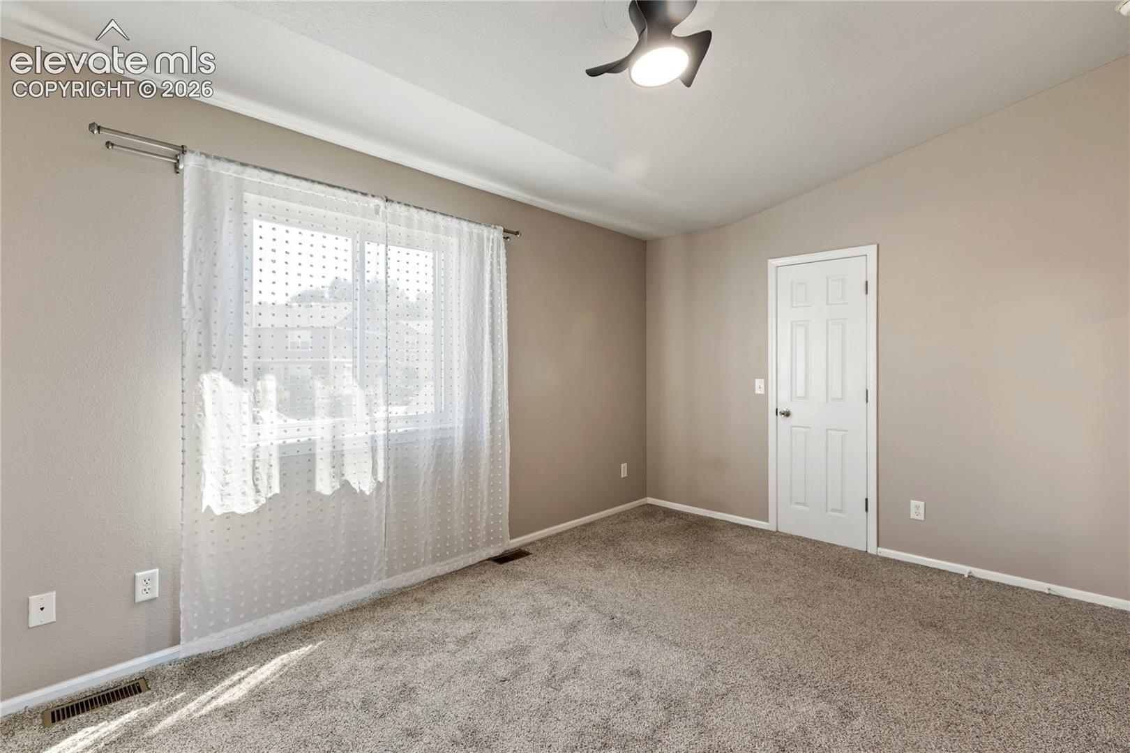 Listing photo 38 for 3147 Hearthridge Circle