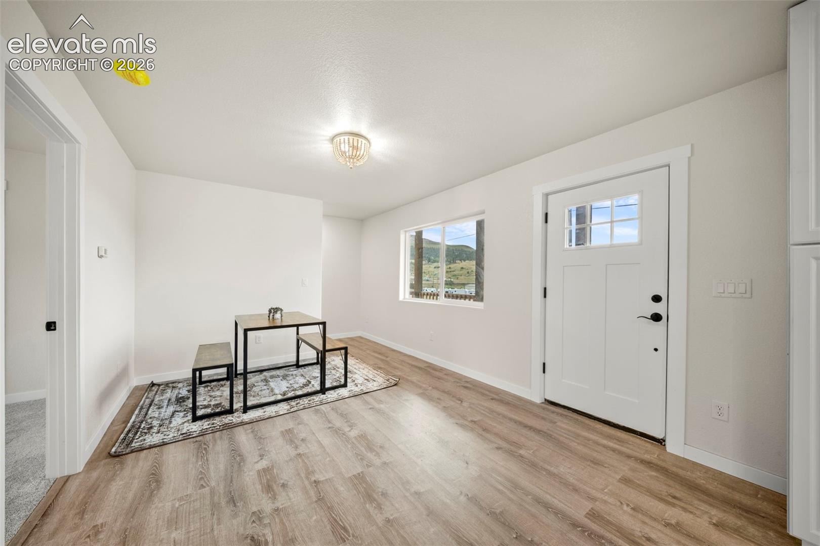 Listing photo 7 for 107 E May Avenue