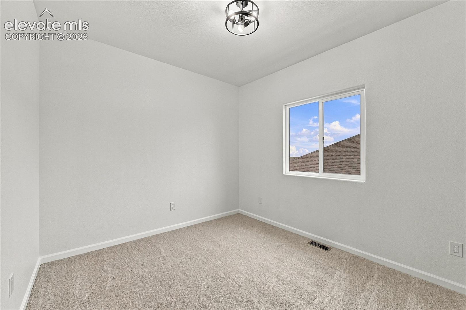 Listing photo 17 for 1921 Flintshire Street