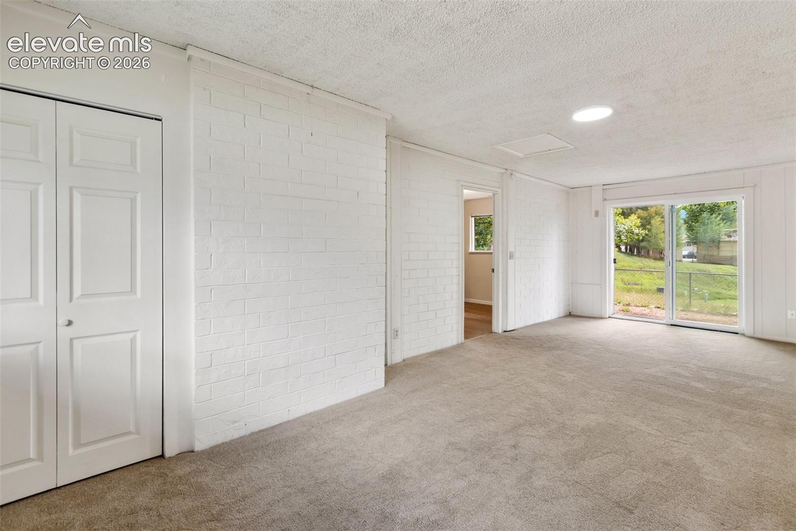 1035 Park View Road, photo 11