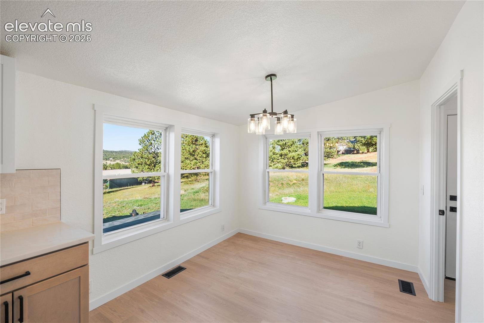 Listing photo 17 for 131 Dillon Lane