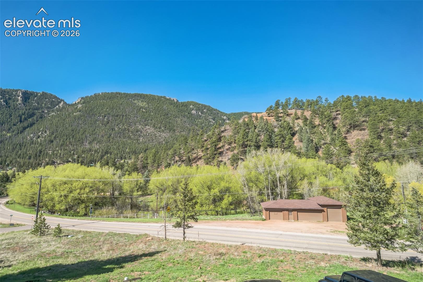 Listing photo 2 for 10635 Green Mountain Falls Road 2