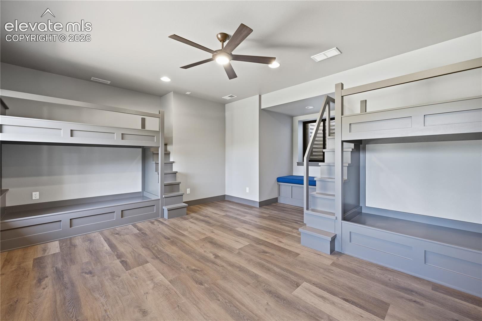 Listing photo 45 for 449 Oxford Lane