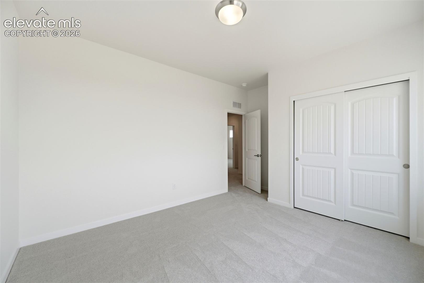 Listing photo 25 for 7968 School House Drive