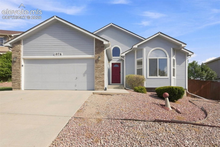 1076 Linda Mood Drive — listing photo