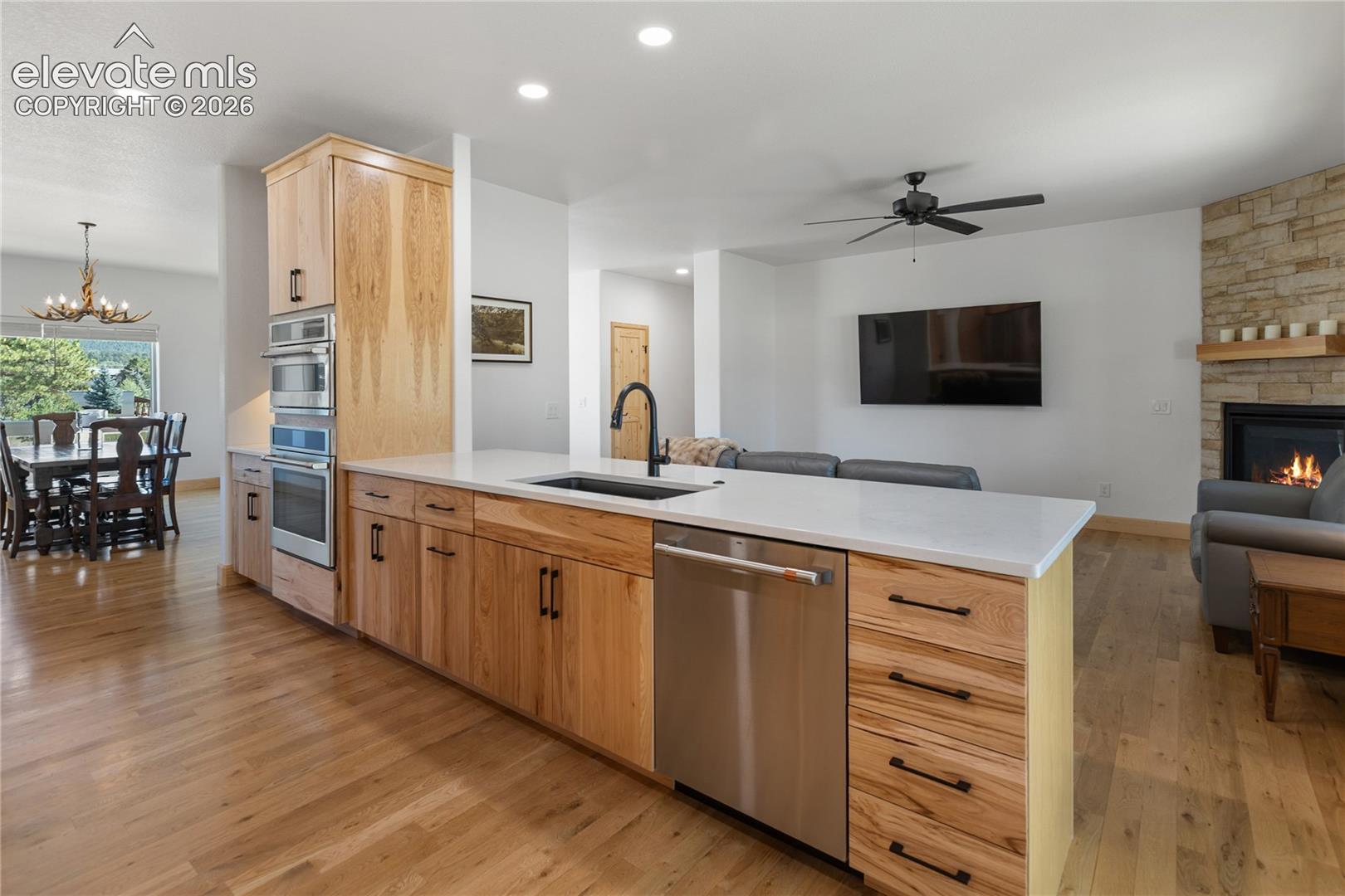 Listing photo 24 for 1382 Ridgestone Drive