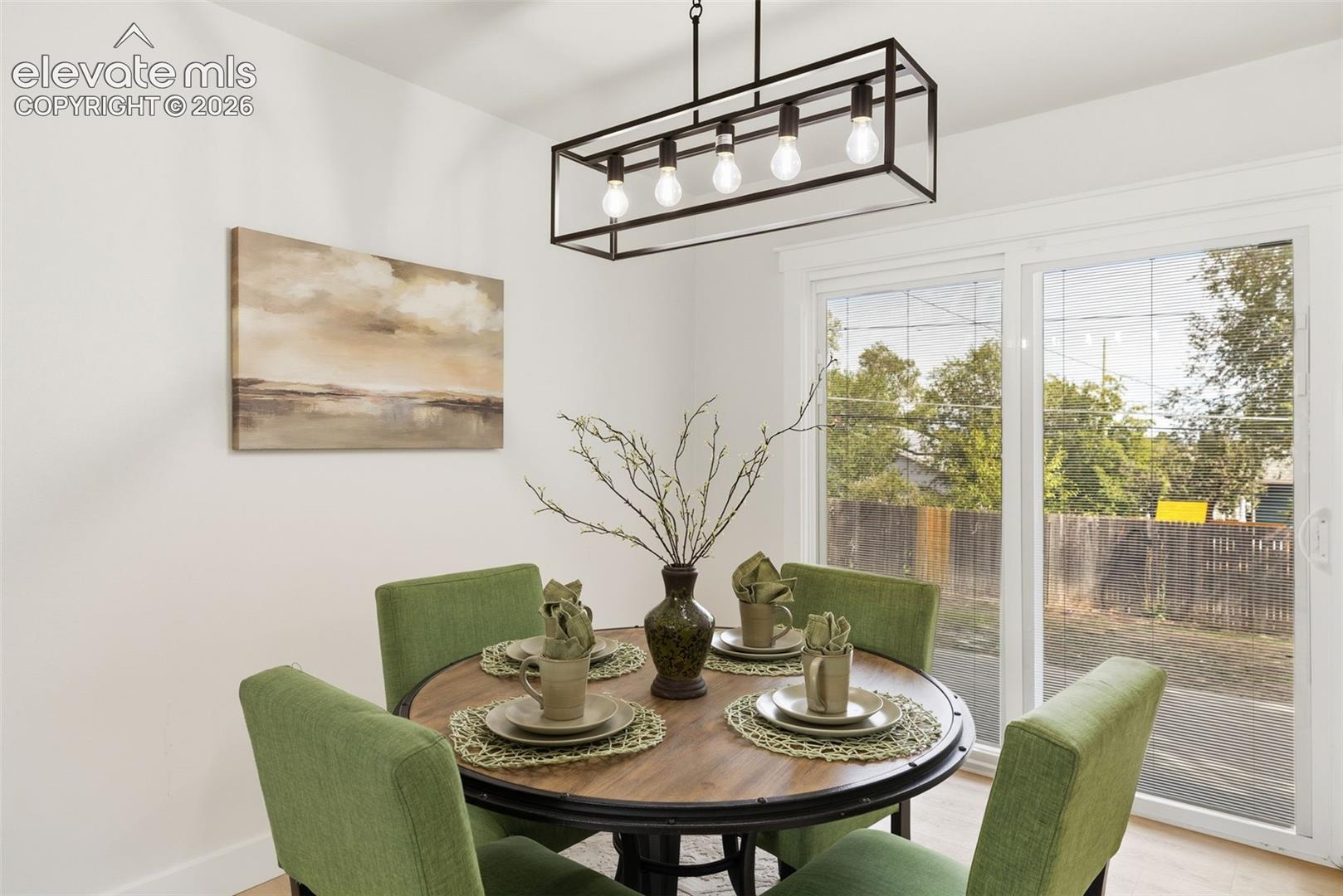 Listing photo 10 for 705 Pioneer Lane