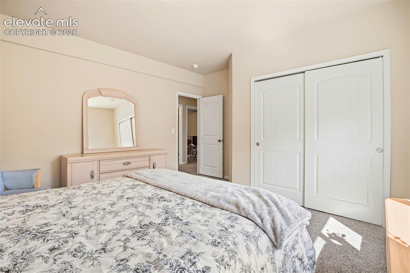 Listing photo 41 for 19524 Lindenmere Drive