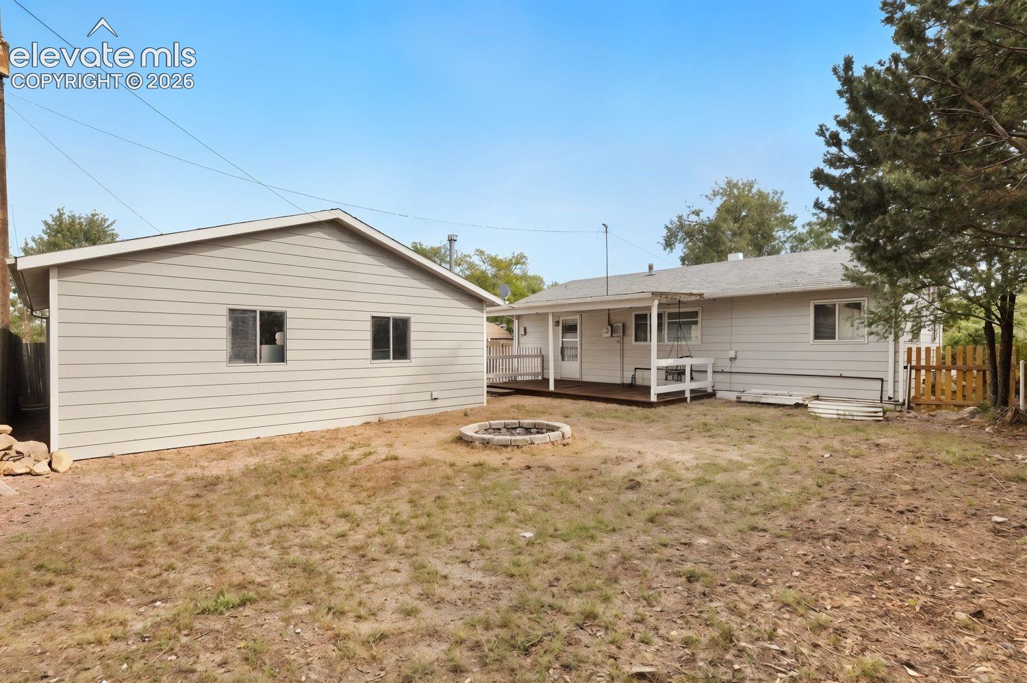 Listing photo 26 for 1138 Florence Avenue