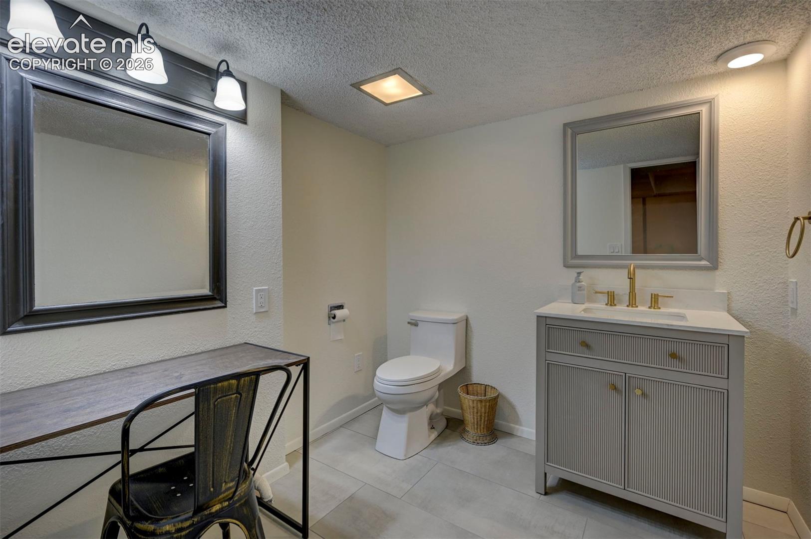 Listing photo 43 for 1018 Zodiac Drive
