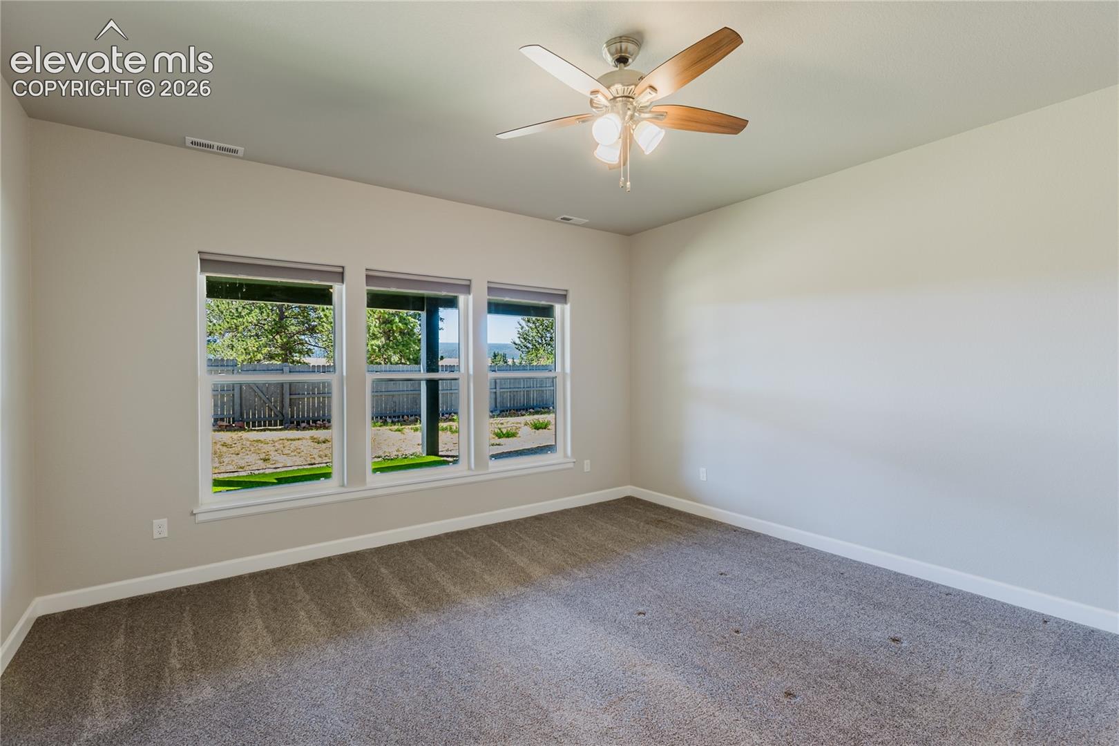 Listing photo 37 for 407 Silvermoon Heights
