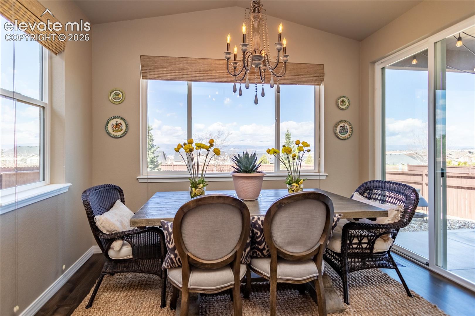 Listing photo 6 for 11068 Echo Canyon Drive